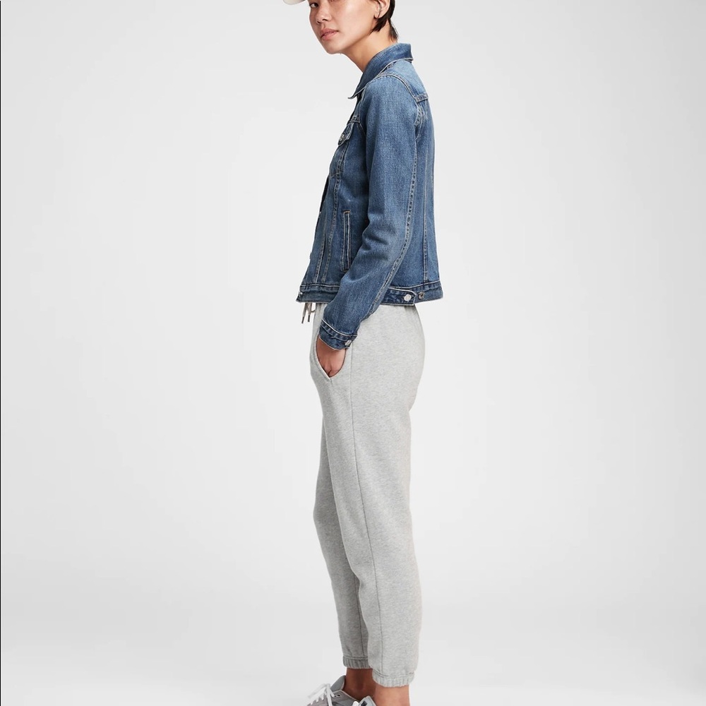 Gap 1969 Moderate Distressed Jean Jacket - Picture 3 of 6